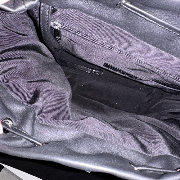 Chanel Black Chevron Quilted Lambskin Leather Large Urban Spirit Backpack - Picture 11 of 15